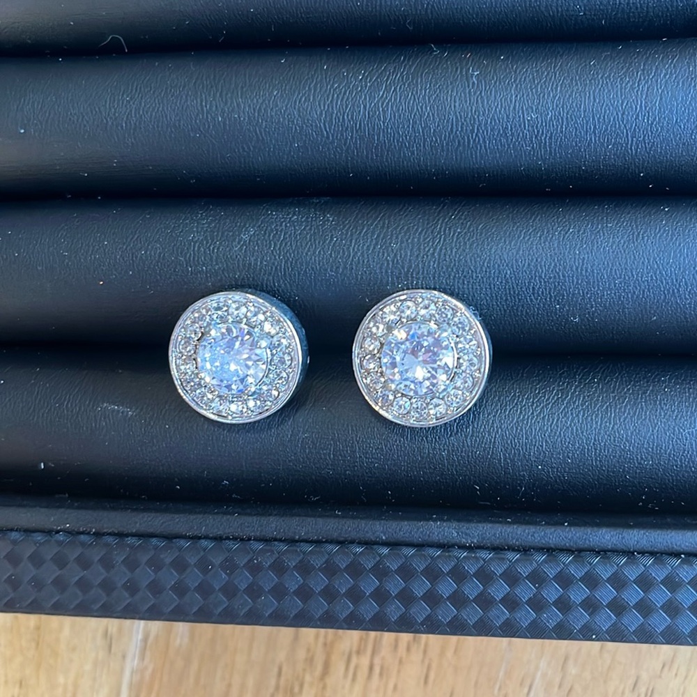 Cuff link